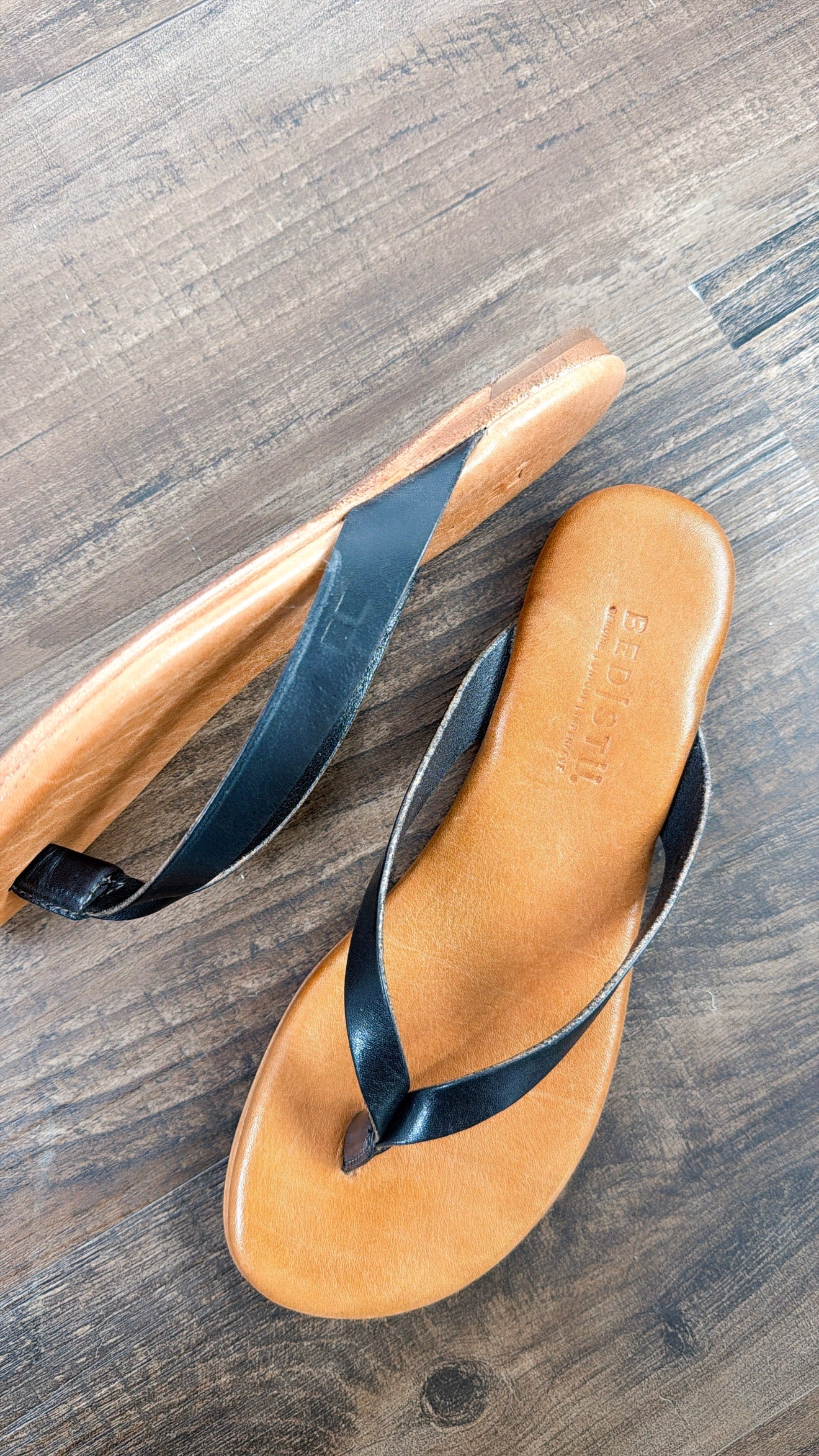 Bedstu Calma, Black Rustic