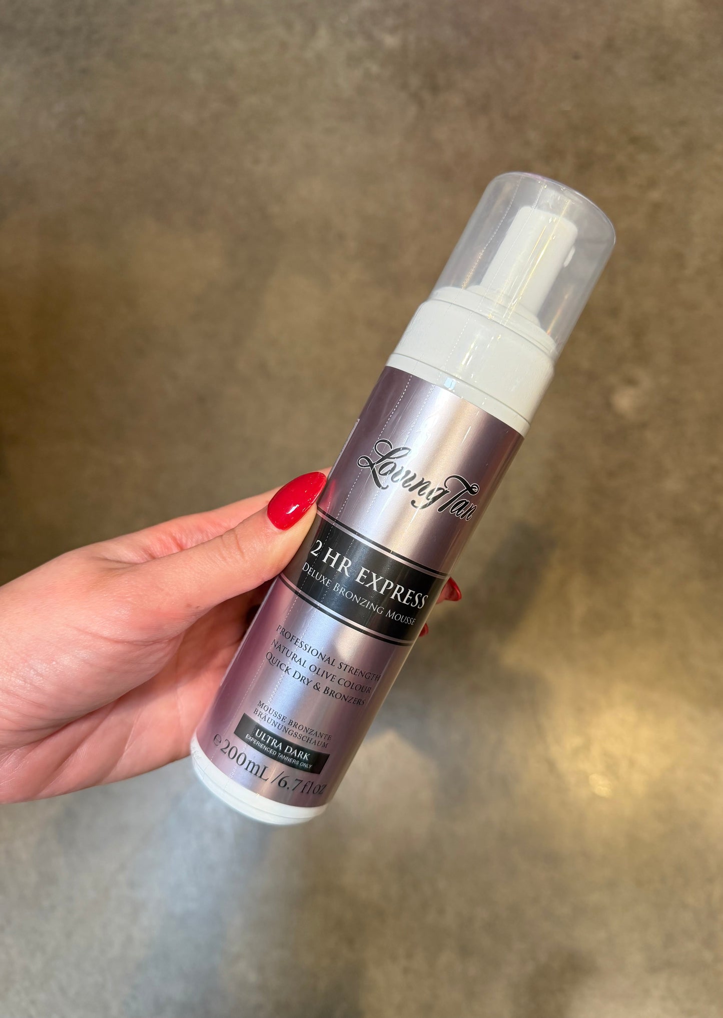 Loving Tan 2 HR Express Mousse 200 ML, Ultra Dark