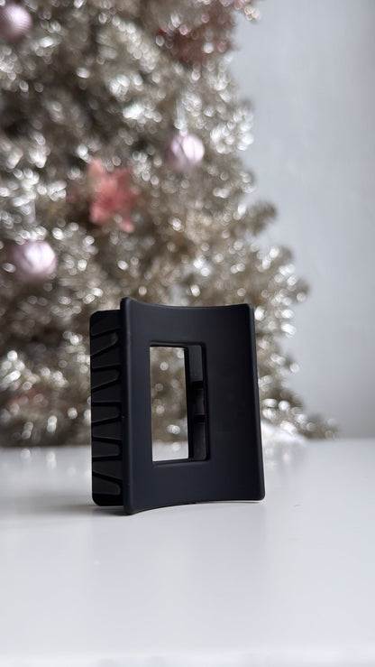 Med. Matte Black Clip