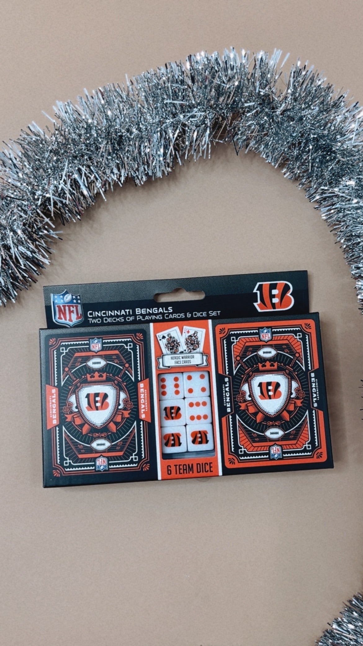 Cincinnati Bengals - 2-Pack Playing Cards & Dice Set