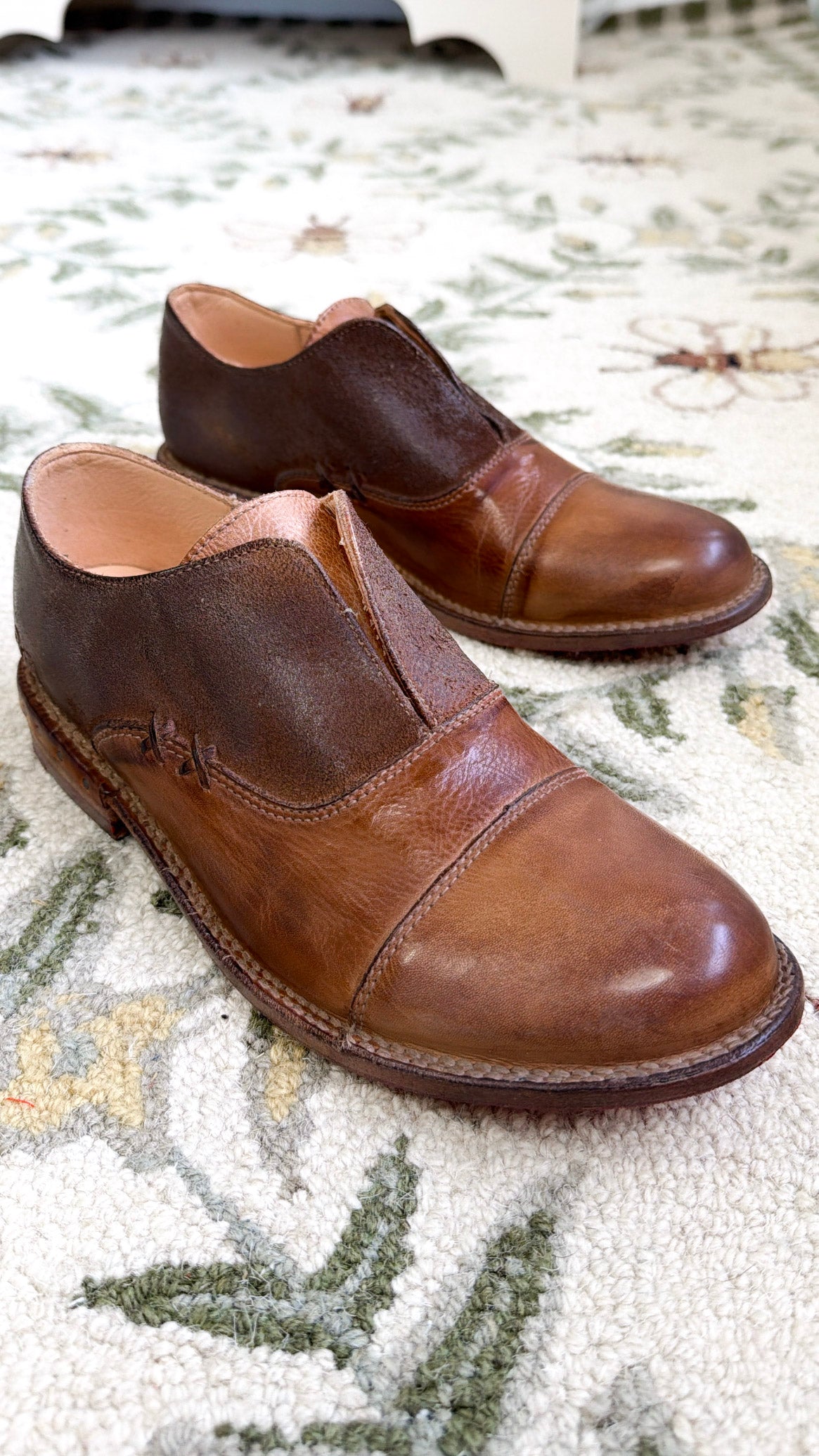 BedStu Rose, Tan Rustic Mason