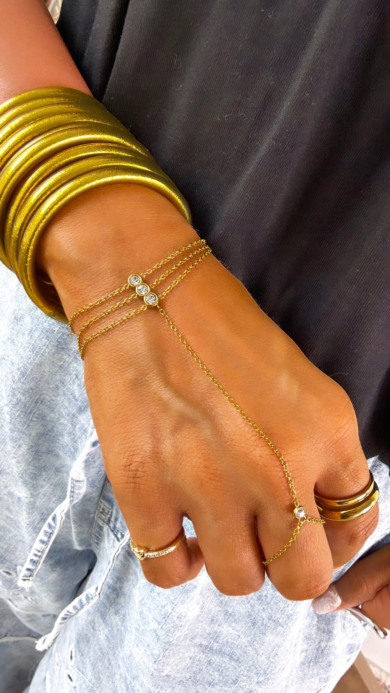 Bentley Hand Chain, Gold