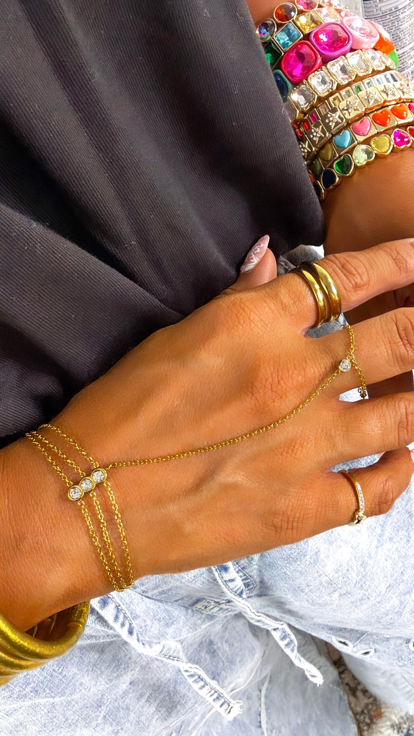 Bentley Hand Chain, Gold
