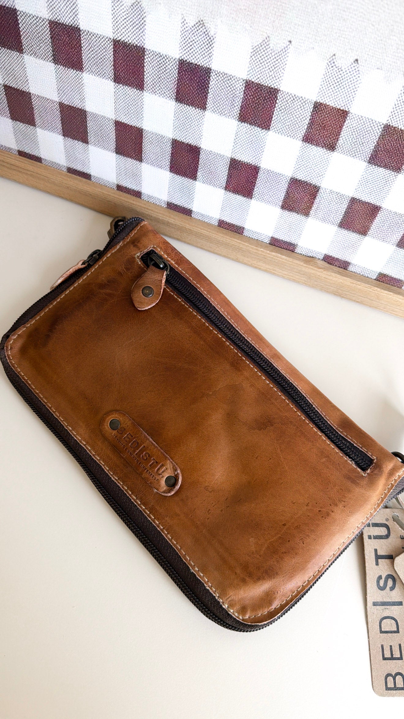 Bedstu Templeton II, Tan Rustic