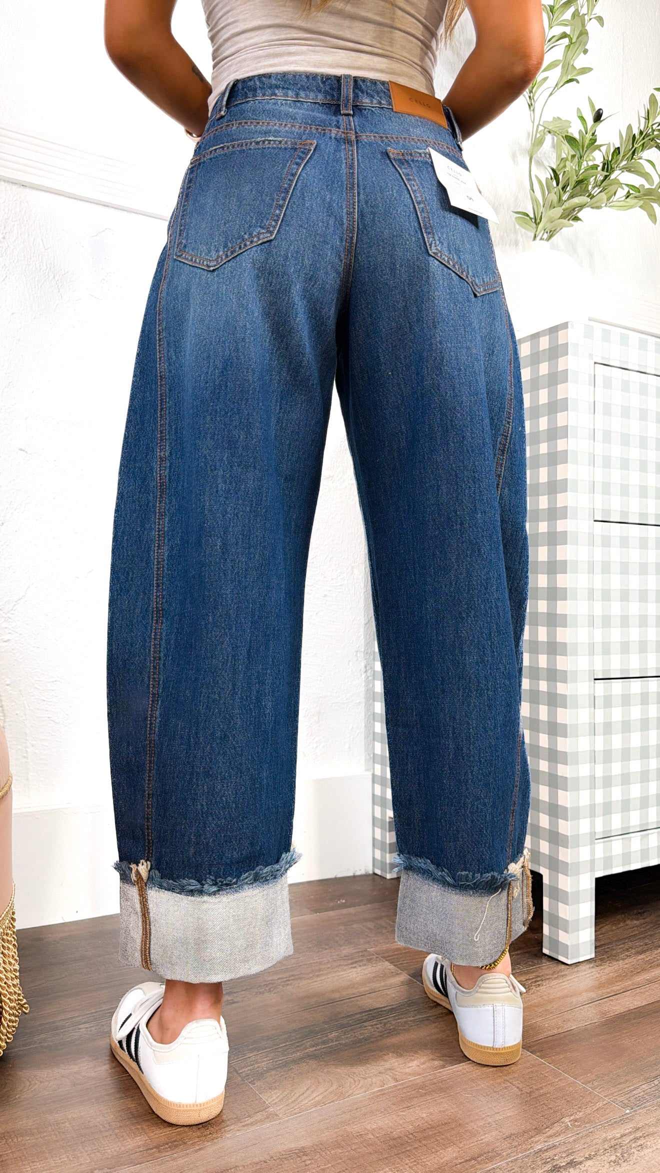Canvas Curve Barrel Denim, Dark Wash