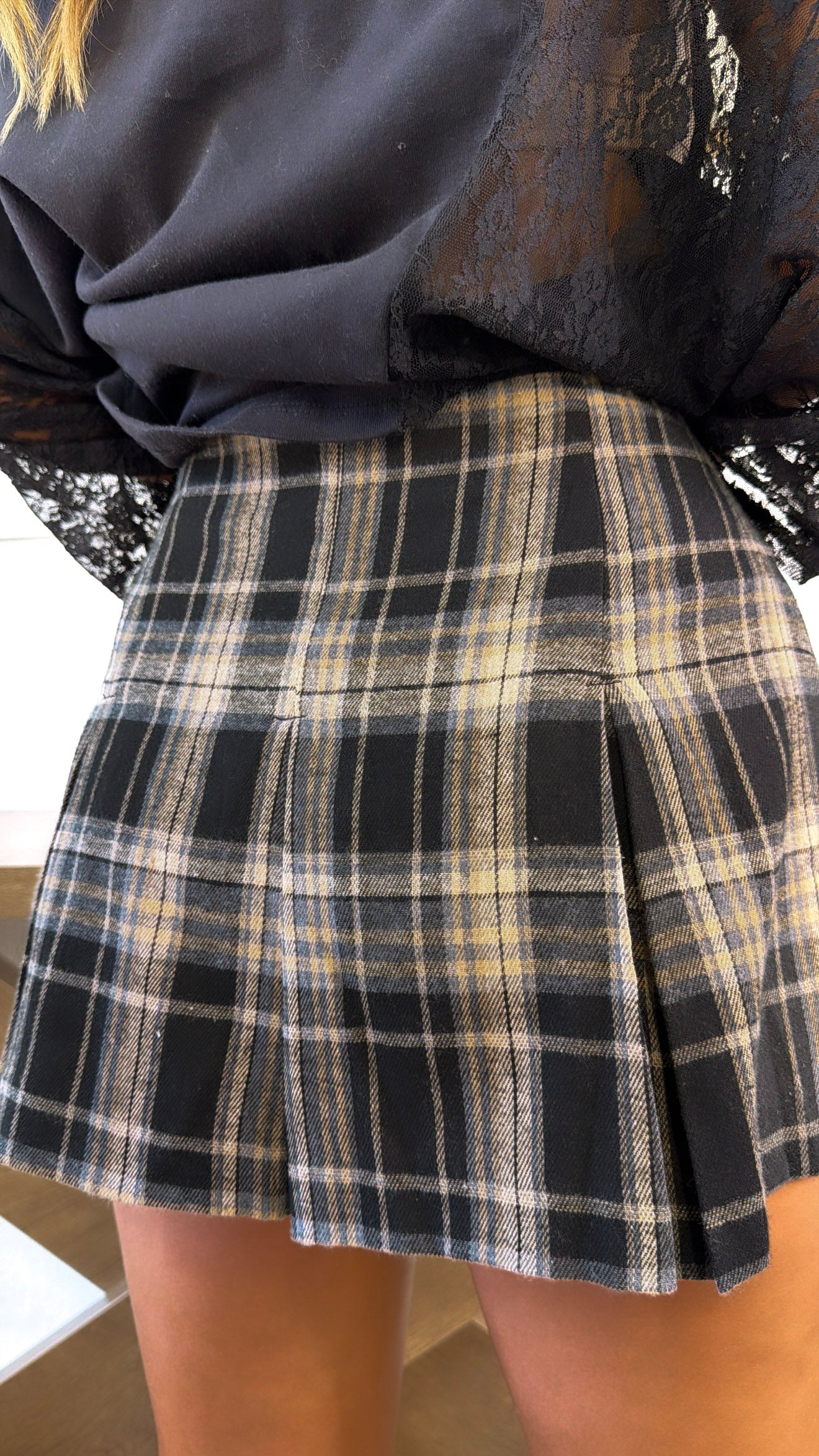 Plaidwood Skort, Black