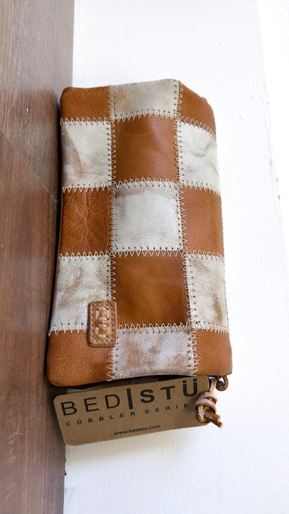 Bedstu Cadence PW, Tan Rustic Nectar Lux