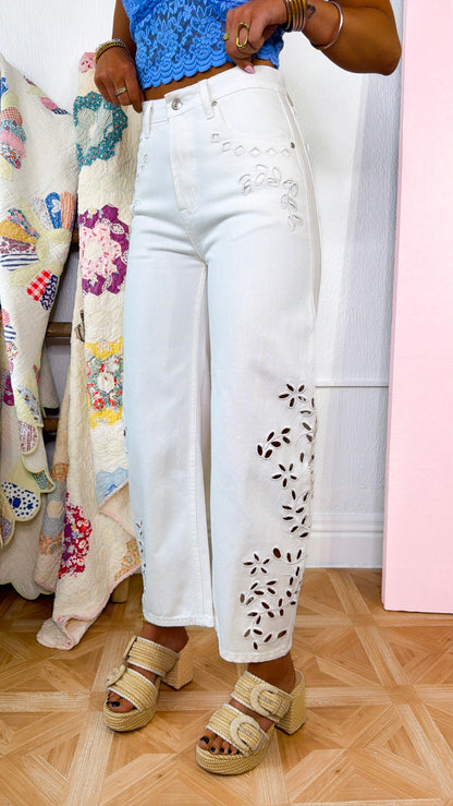 Eyelet Floral Barrel Jeans, White