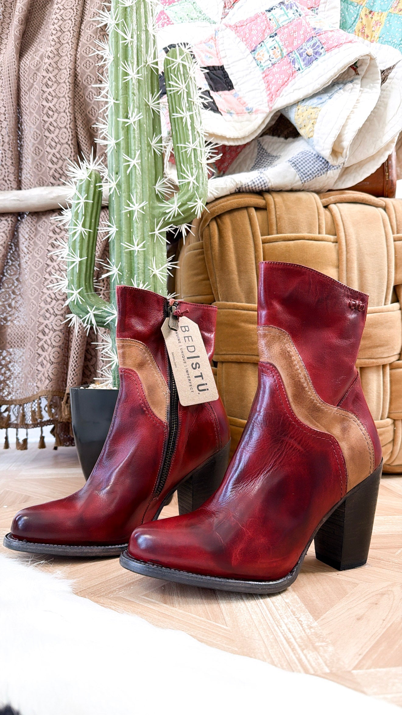 Bedstu Iazu, Cherry Lacquer Tan Rustic
