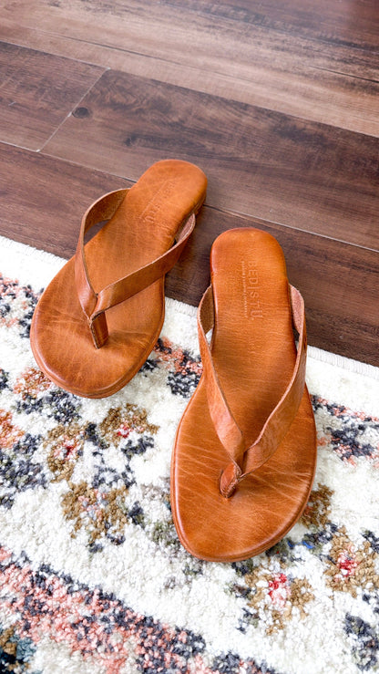 Bedstu Calma,Tan Rustic