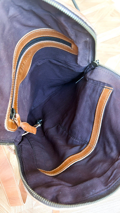 Bedstu Aiken, Tan Rustic