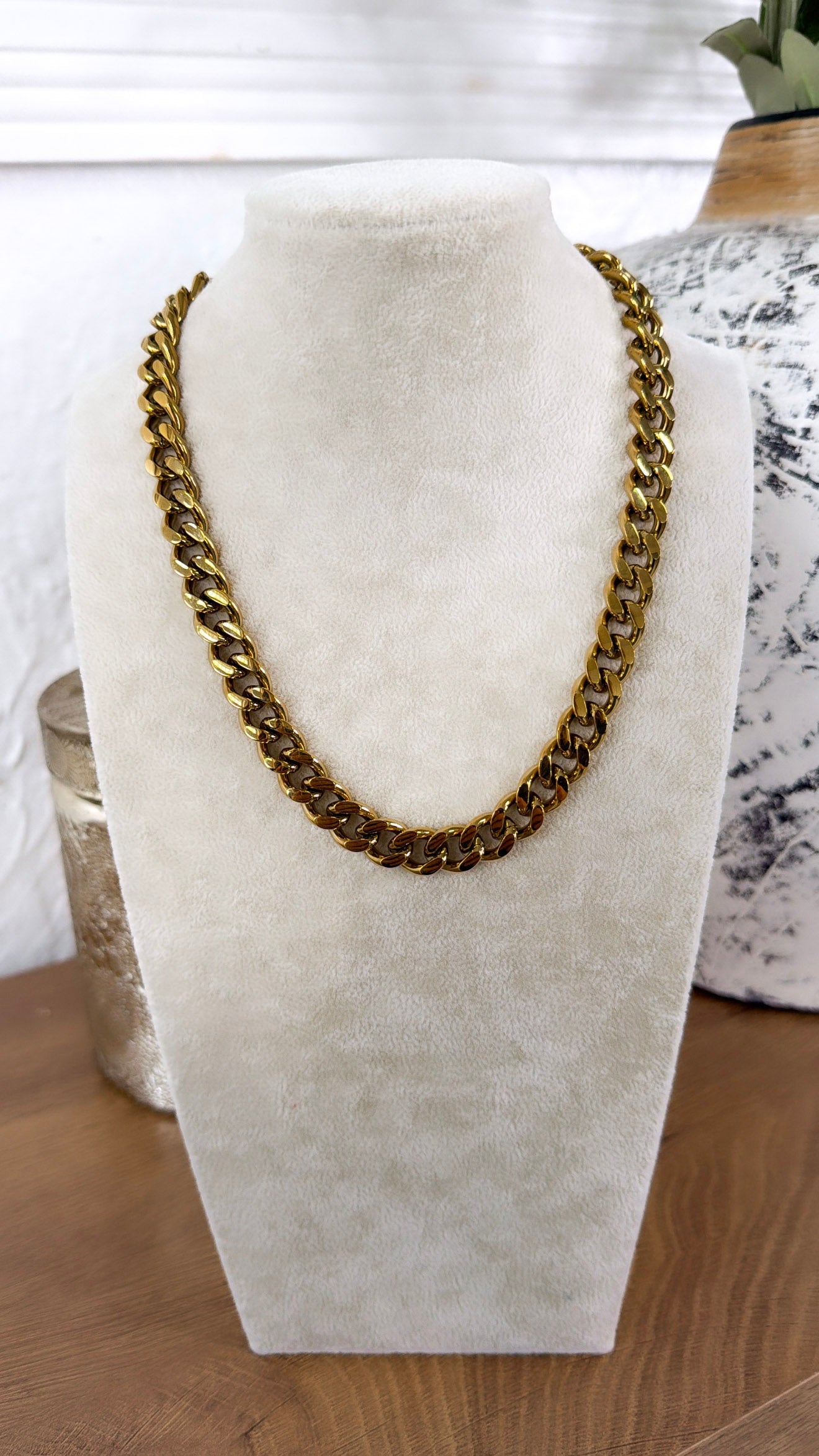 Chunky Shiny Chain Necklace,  Gold