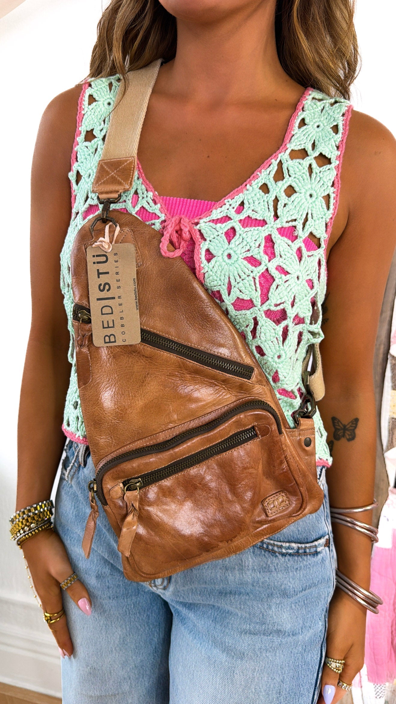 BedStu Andie, Tan Rustic