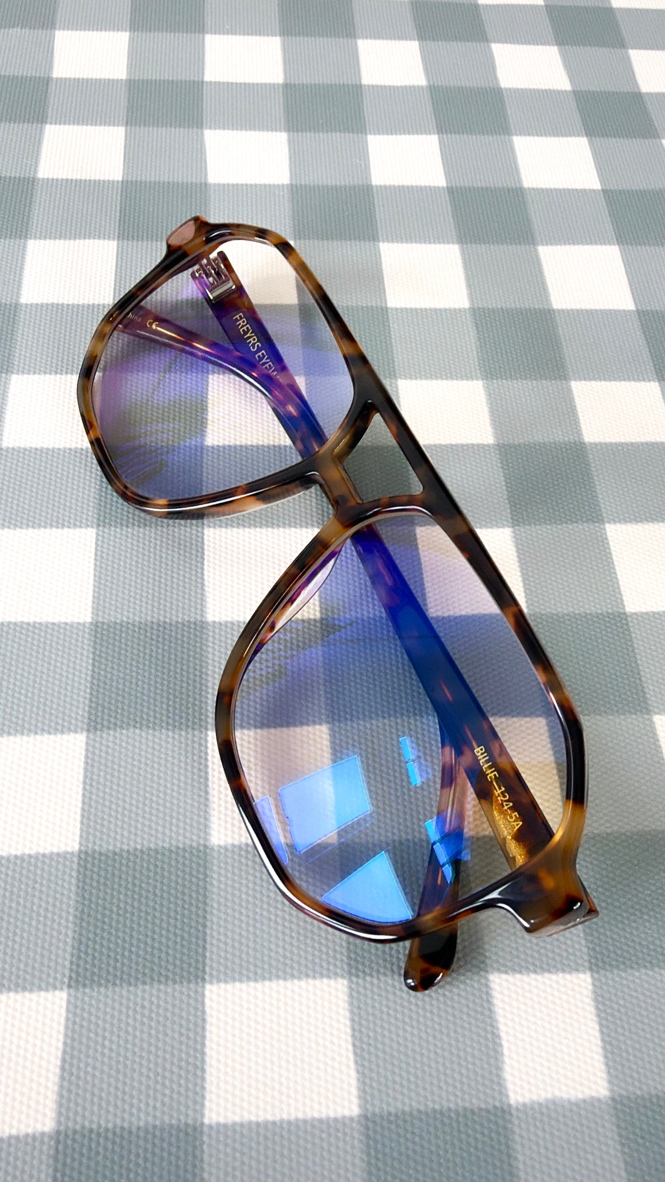 FREYRS Billie Glasses - Honey Tortoise