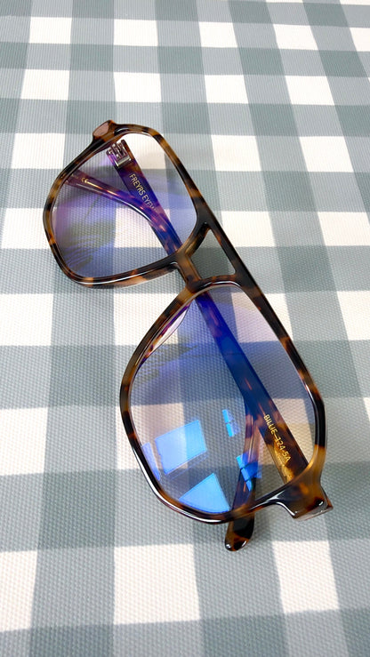 FREYRS Billie Glasses - Honey Tortoise