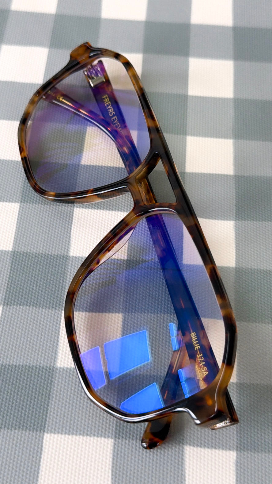 FREYRS Billie Glasses - Honey Tortoise