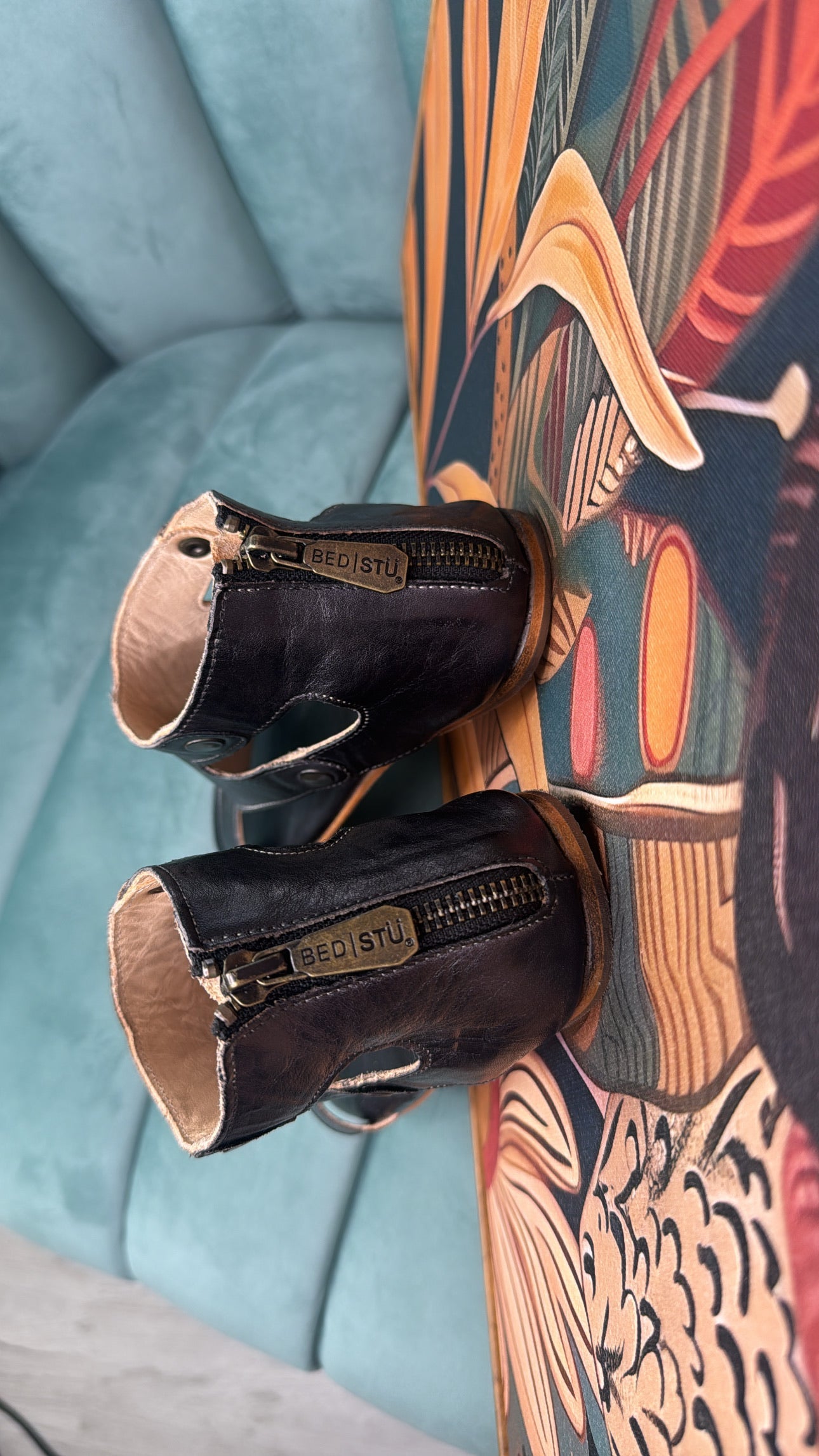 Bedstu Soto, Black Rustic