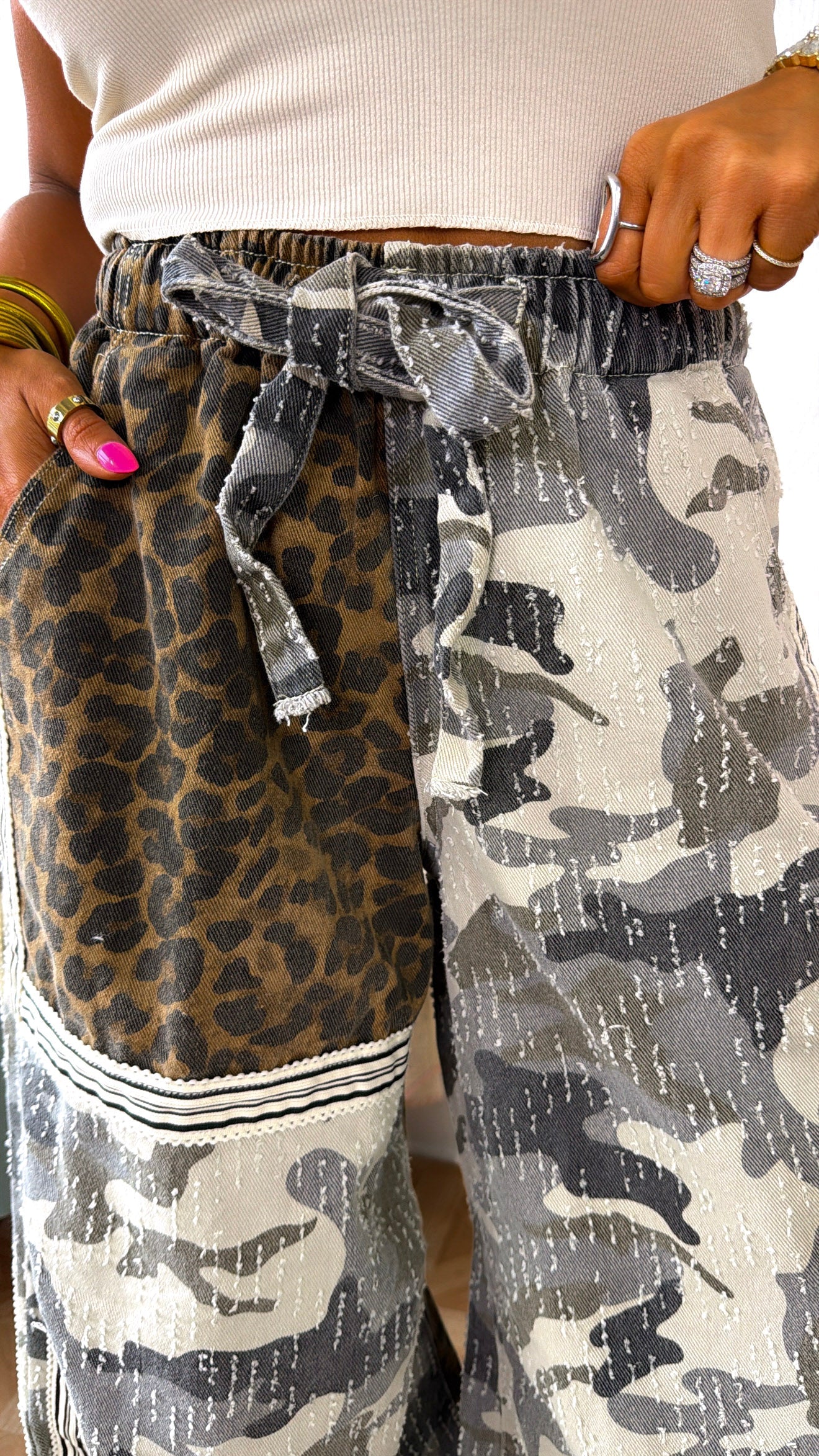 ECB Exclusive: Street Safari Joggers, Tan Camo