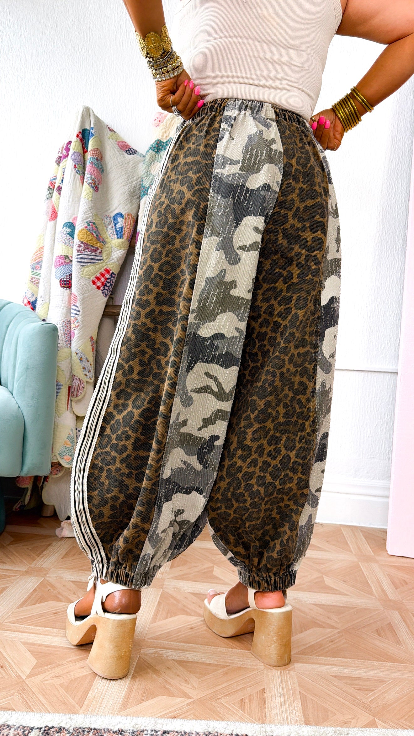 ECB Exclusive: Street Safari Joggers, Tan Camo