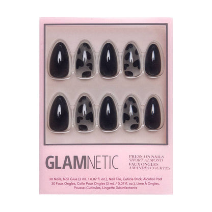 Love Me Not Press-On Nails | Black Heart Short Almond