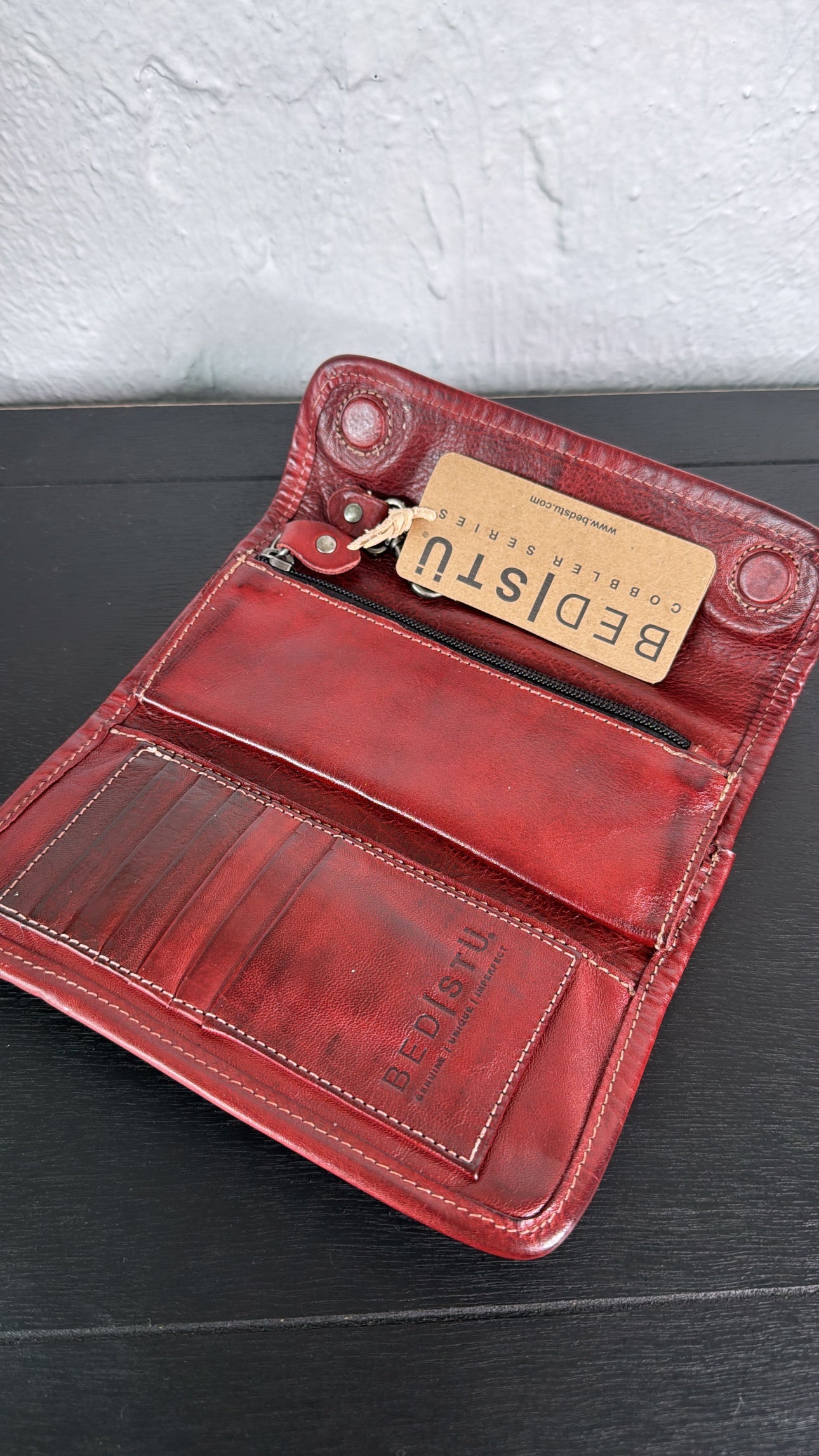 Bedstu Canton, Cherry Lacquer DD