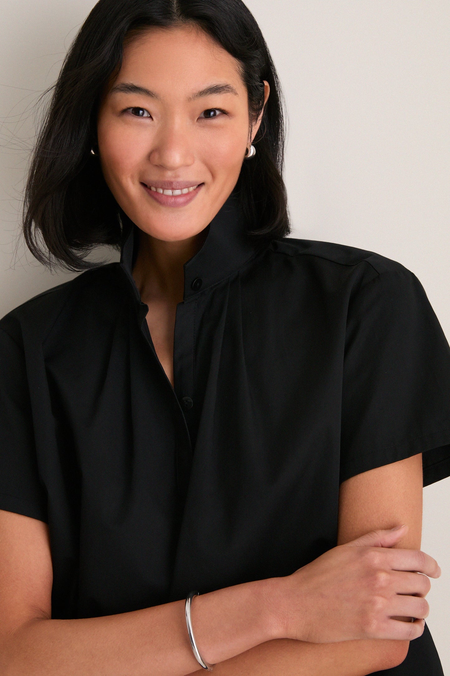 Black Finn Popover