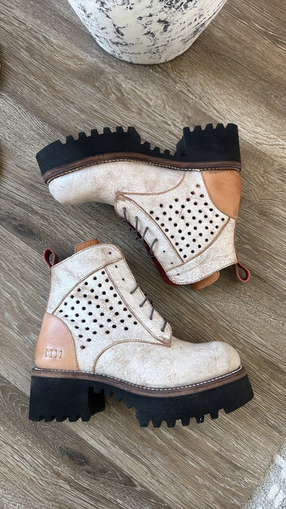 Bedstu Tanzania, Nectar Lux/ Tan Rustic