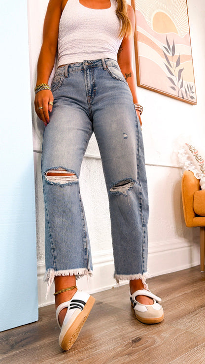 Andie Distressed Barrel Jeans, Light