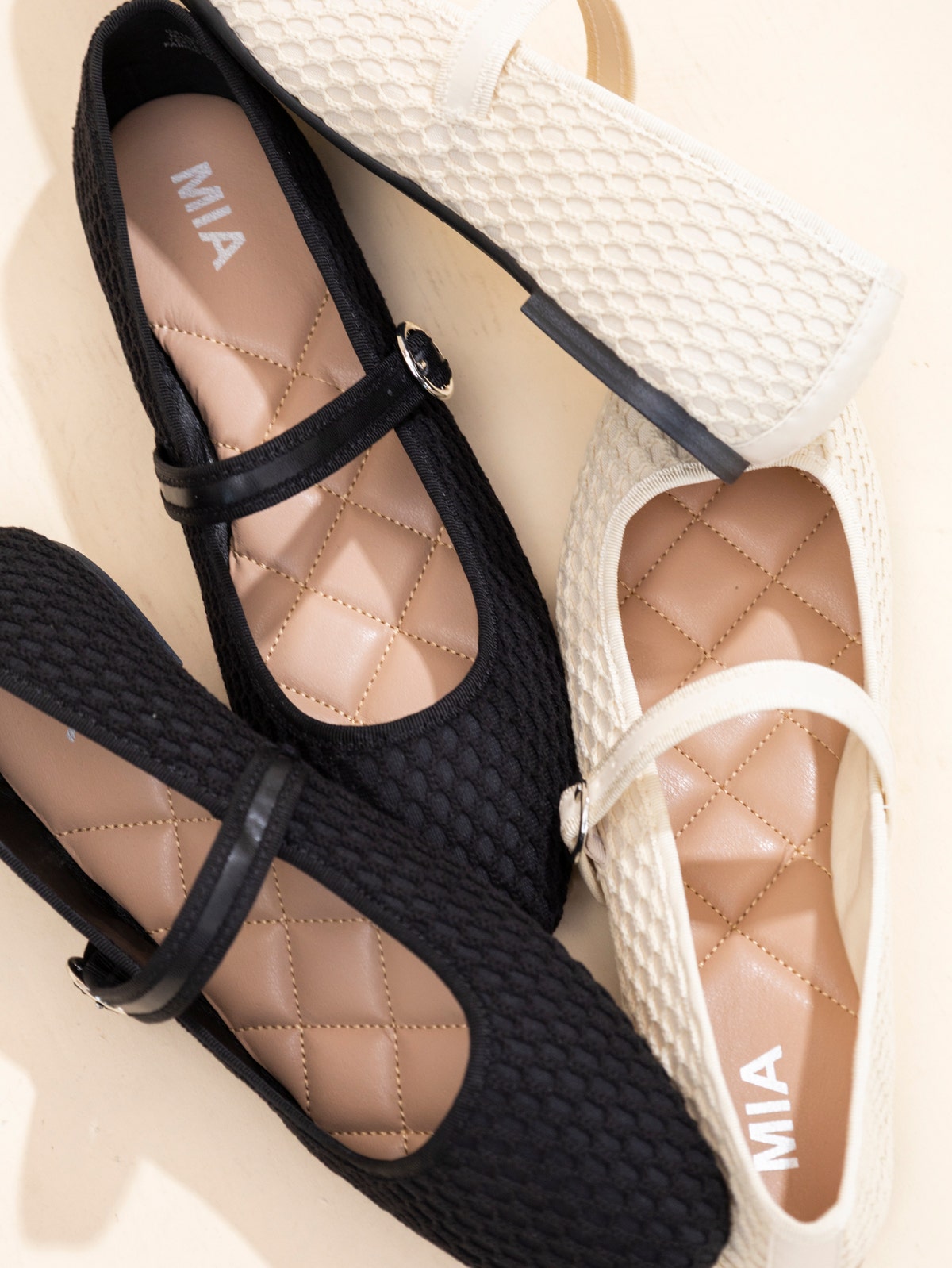 Bena Woven Flats · Black