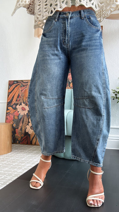 Mid Rise Barrel Jeans