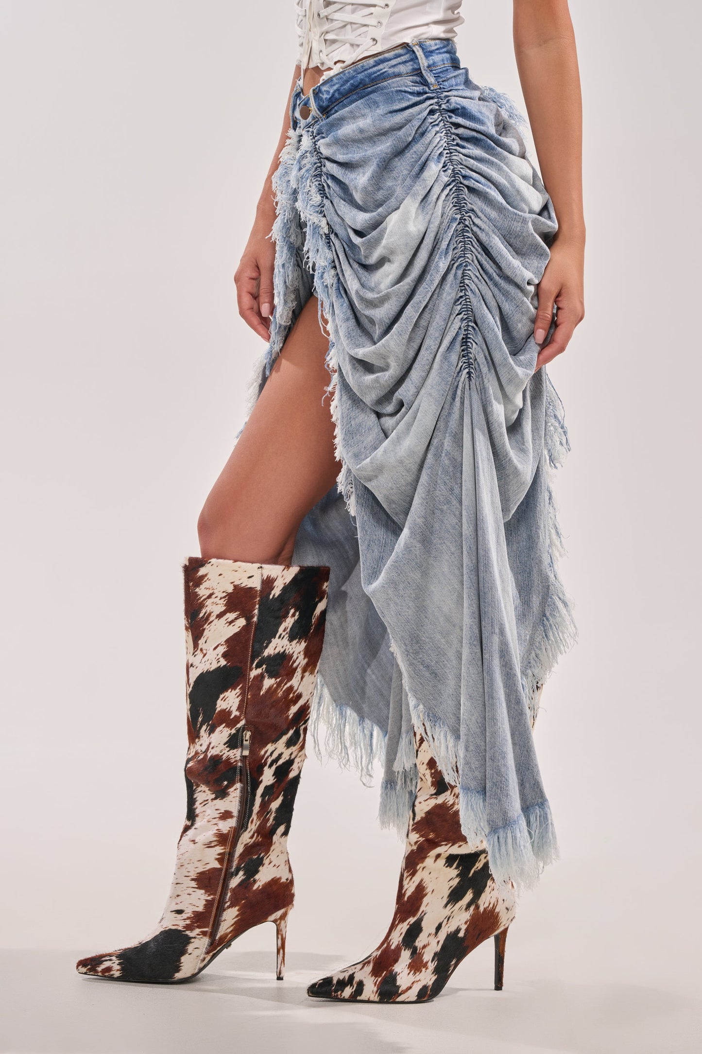 ALL OVER THE PLACE DENIM SHORT