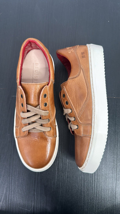 Bedstu Azeli, Tan Rustic