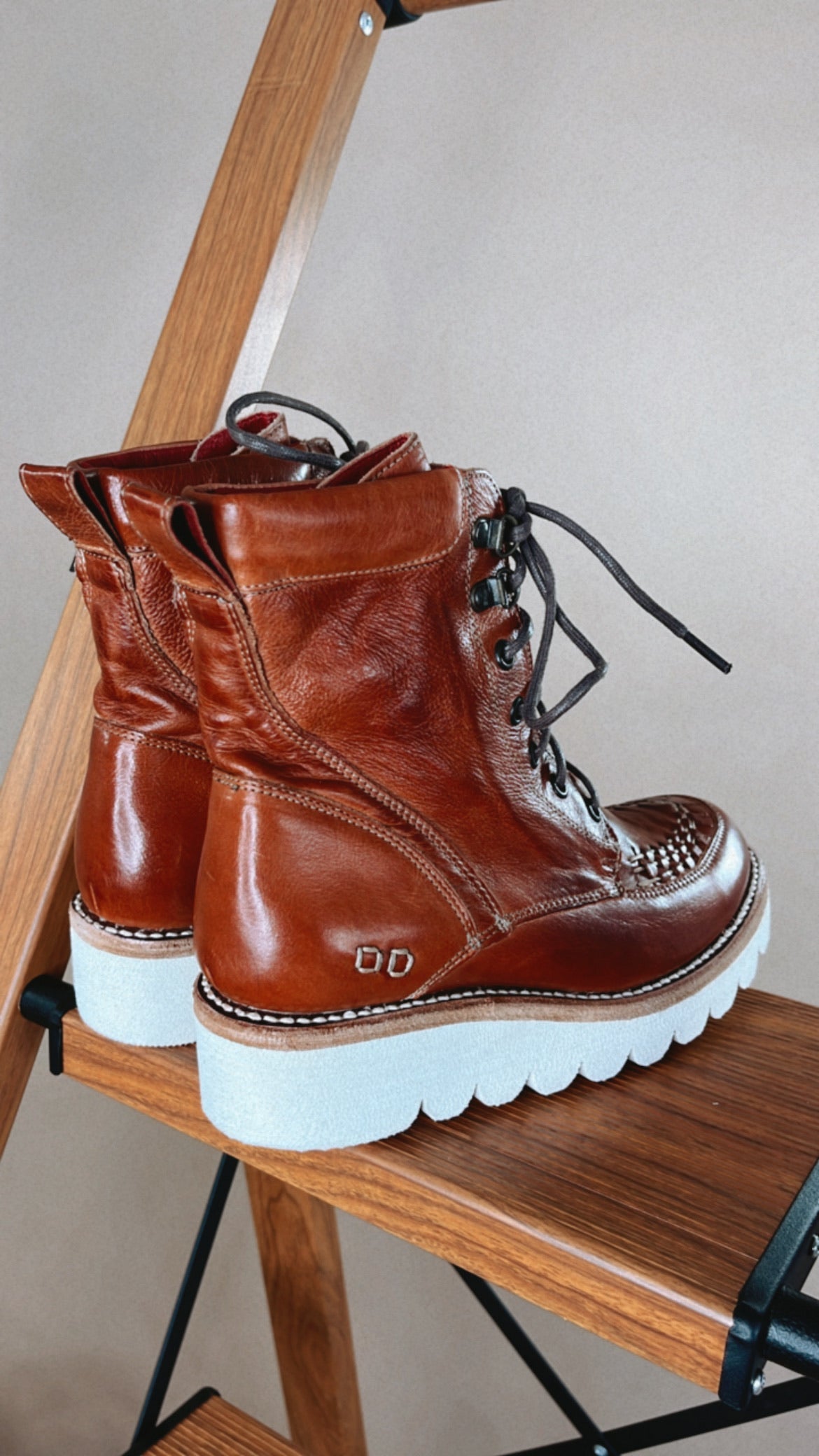 Bedstu Elisha II, Cognac Rustic