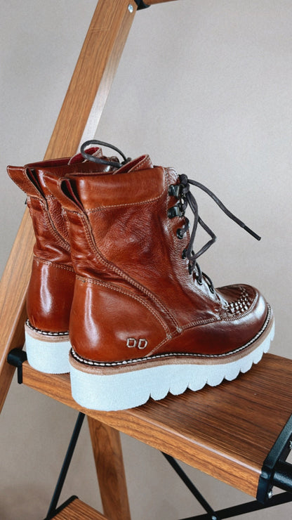 Bedstu Elisha II, Cognac Rustic