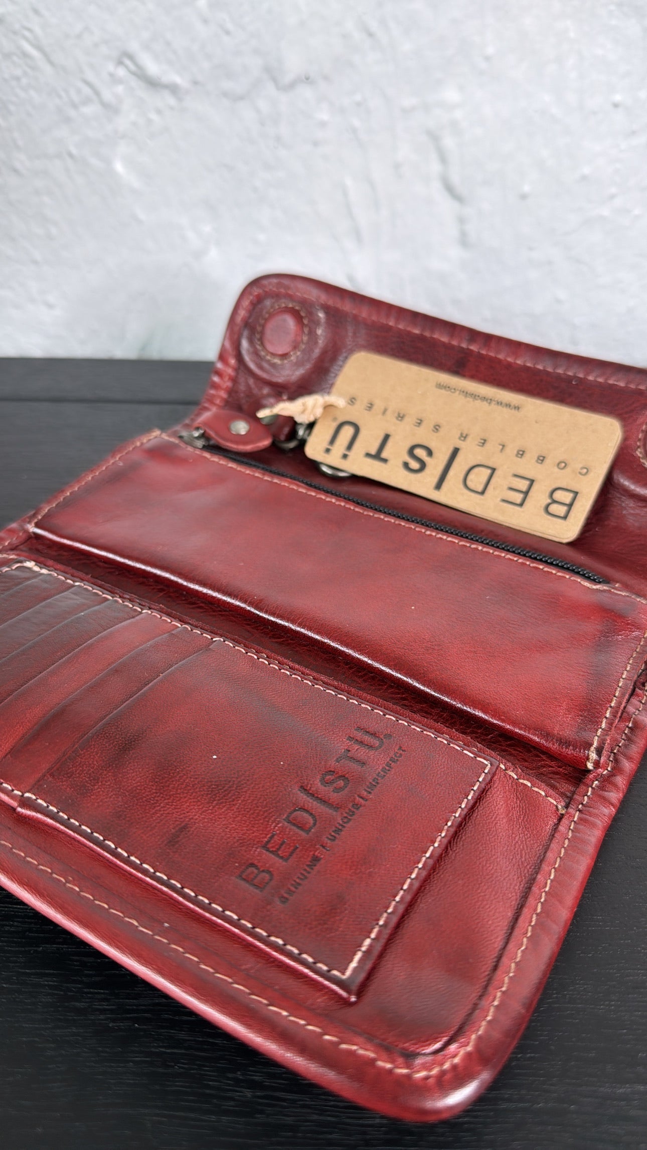 Bedstu Canton, Cherry Lacquer DD