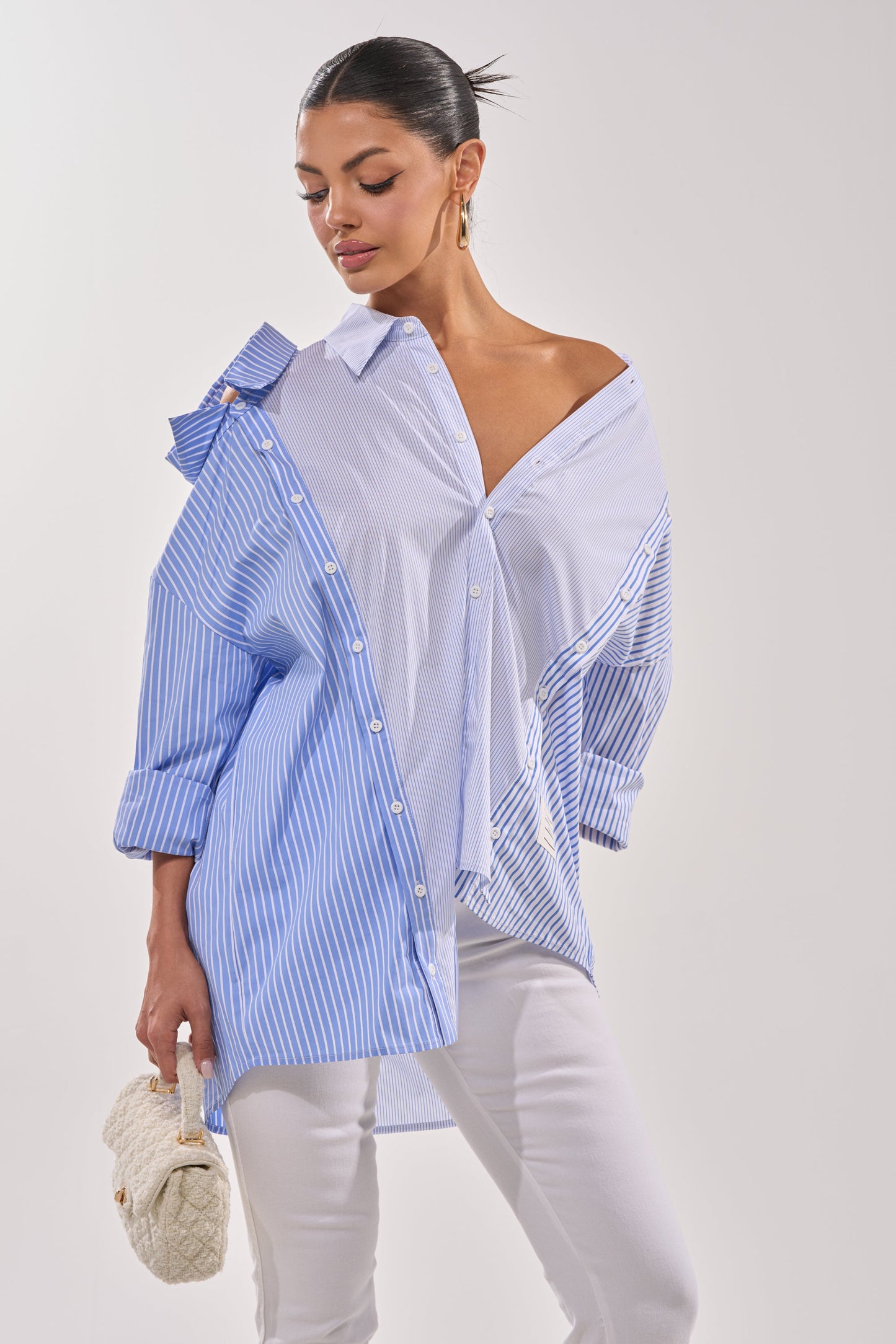 ALL OVER THE PLACE BLUE STRIPED BUTTON DOWN