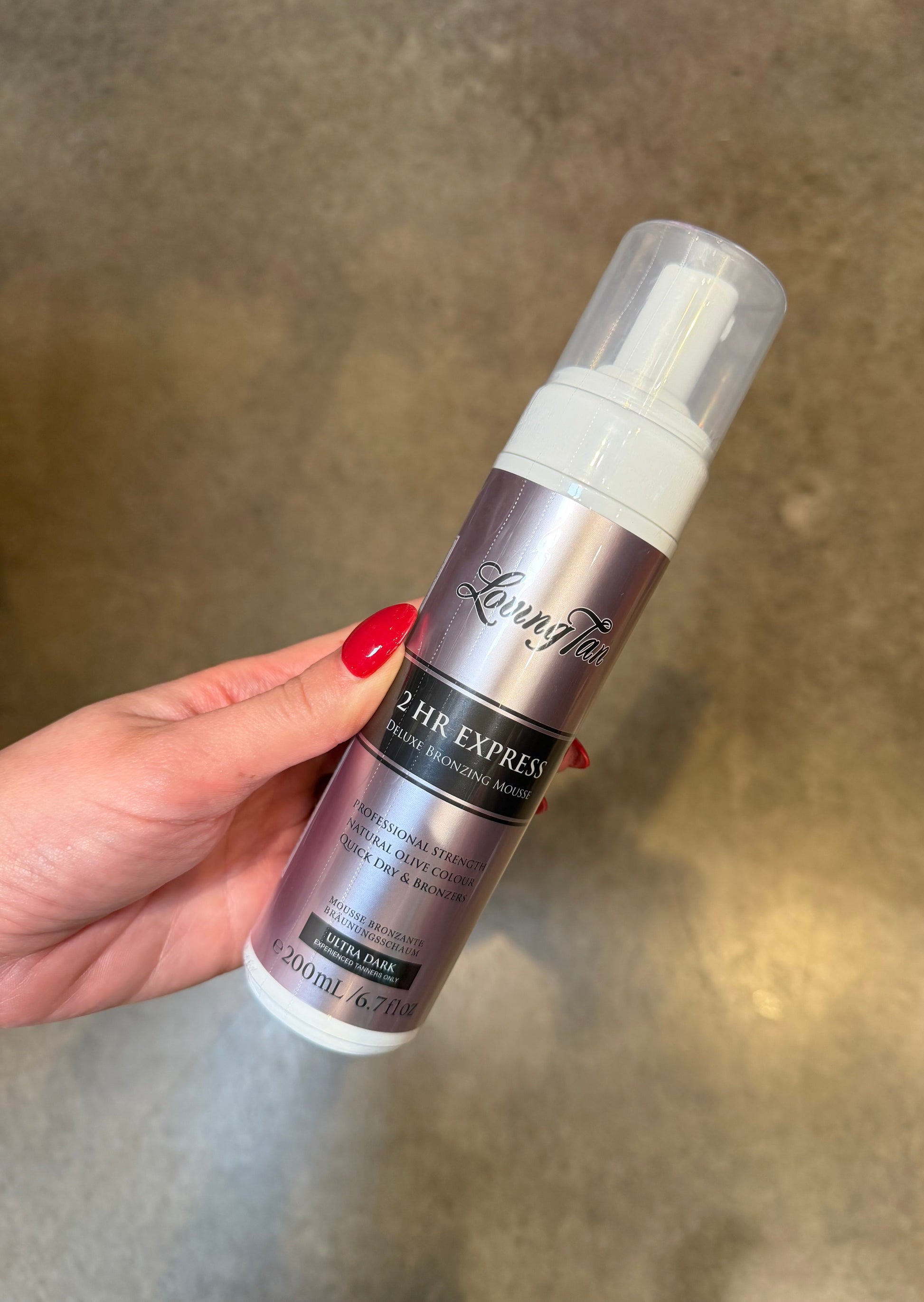 Loving Tan 2 HR Express Mousse 200 ML, Ultra Dark
