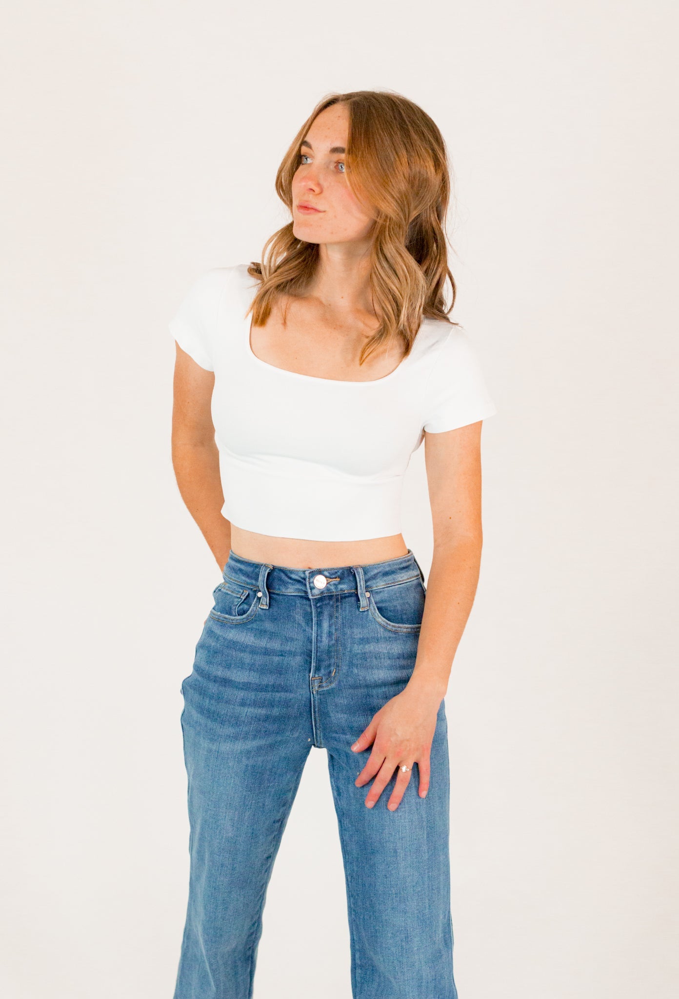 Square Neck Cropped Seamless Tee・White