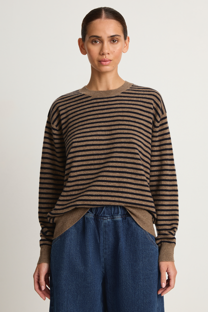 Demylee Neve Cashmere Sweater - Beige / Navy
