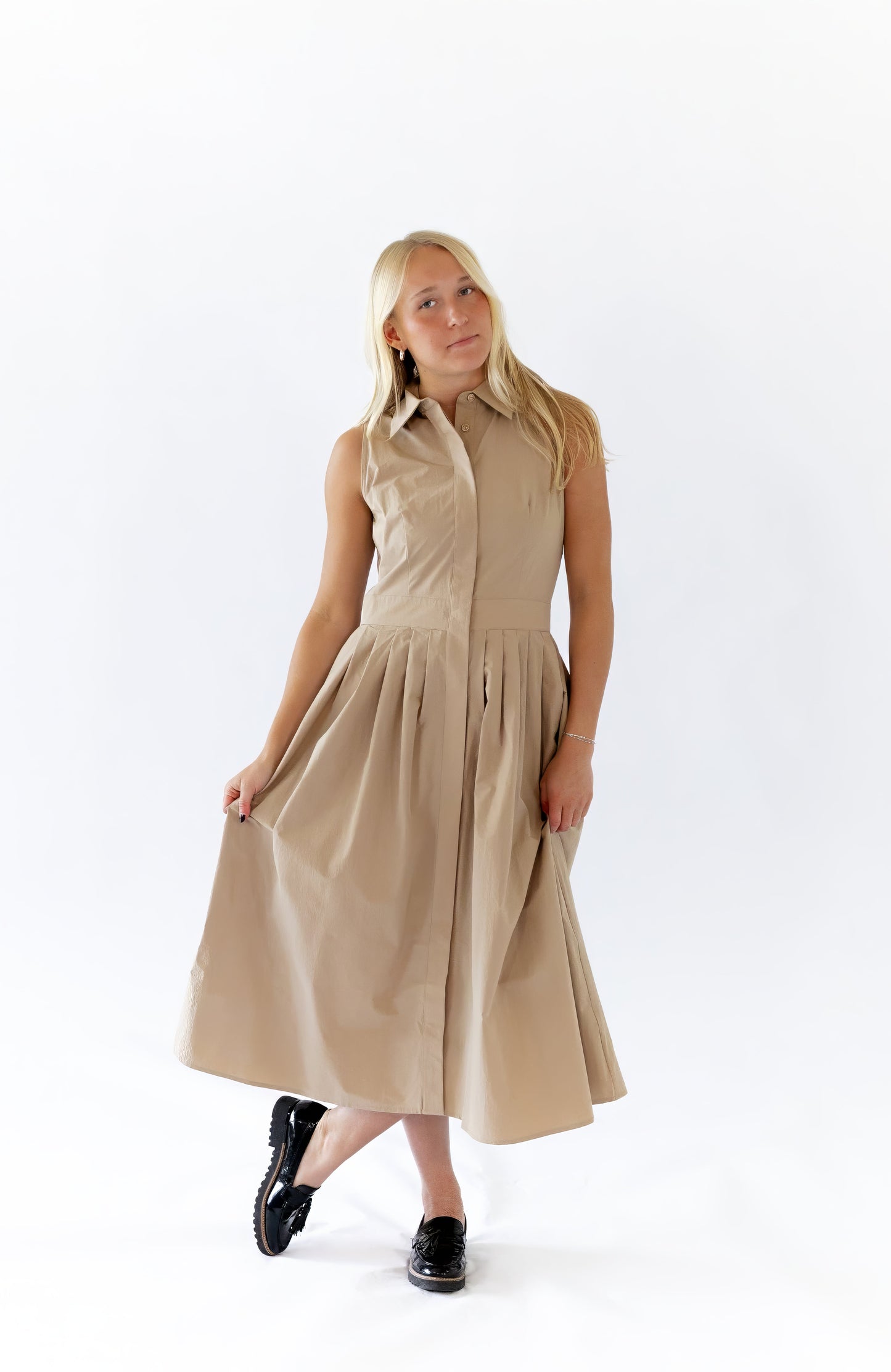 Winnie Sleeveless Midi Dress