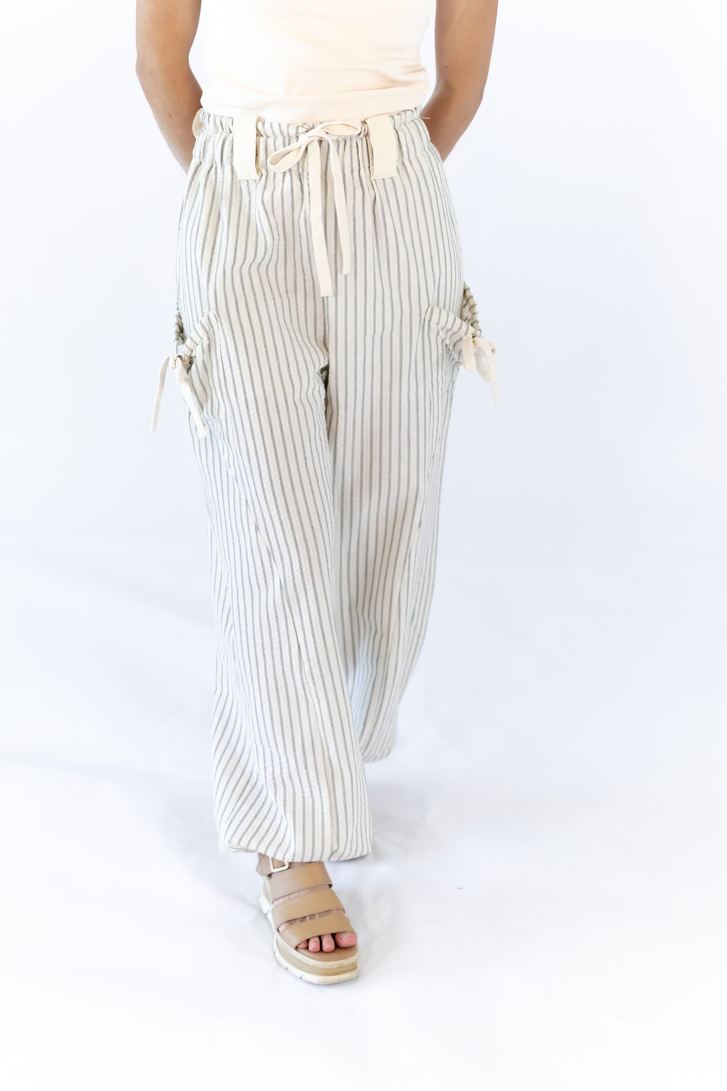 Milene Bow Detail Pants · Cream
