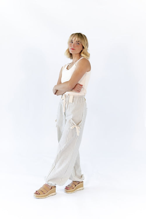 Milene Bow Detail Pants · Cream