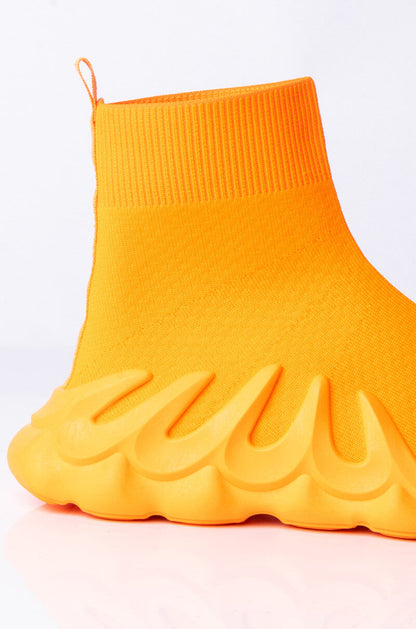 ALL YOU EVER TALK ABOUT FLAT SNEAKER ORANGE