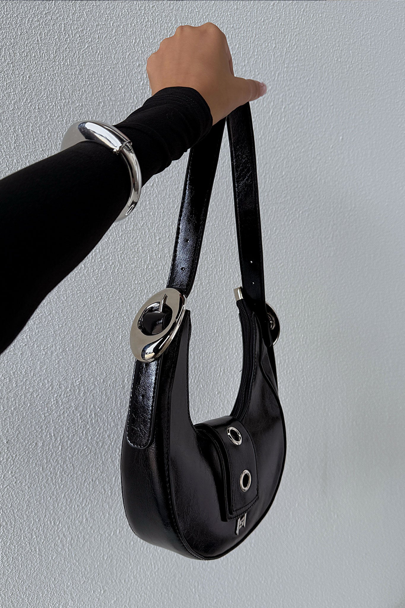 Blaze Shoulder Bag - Black