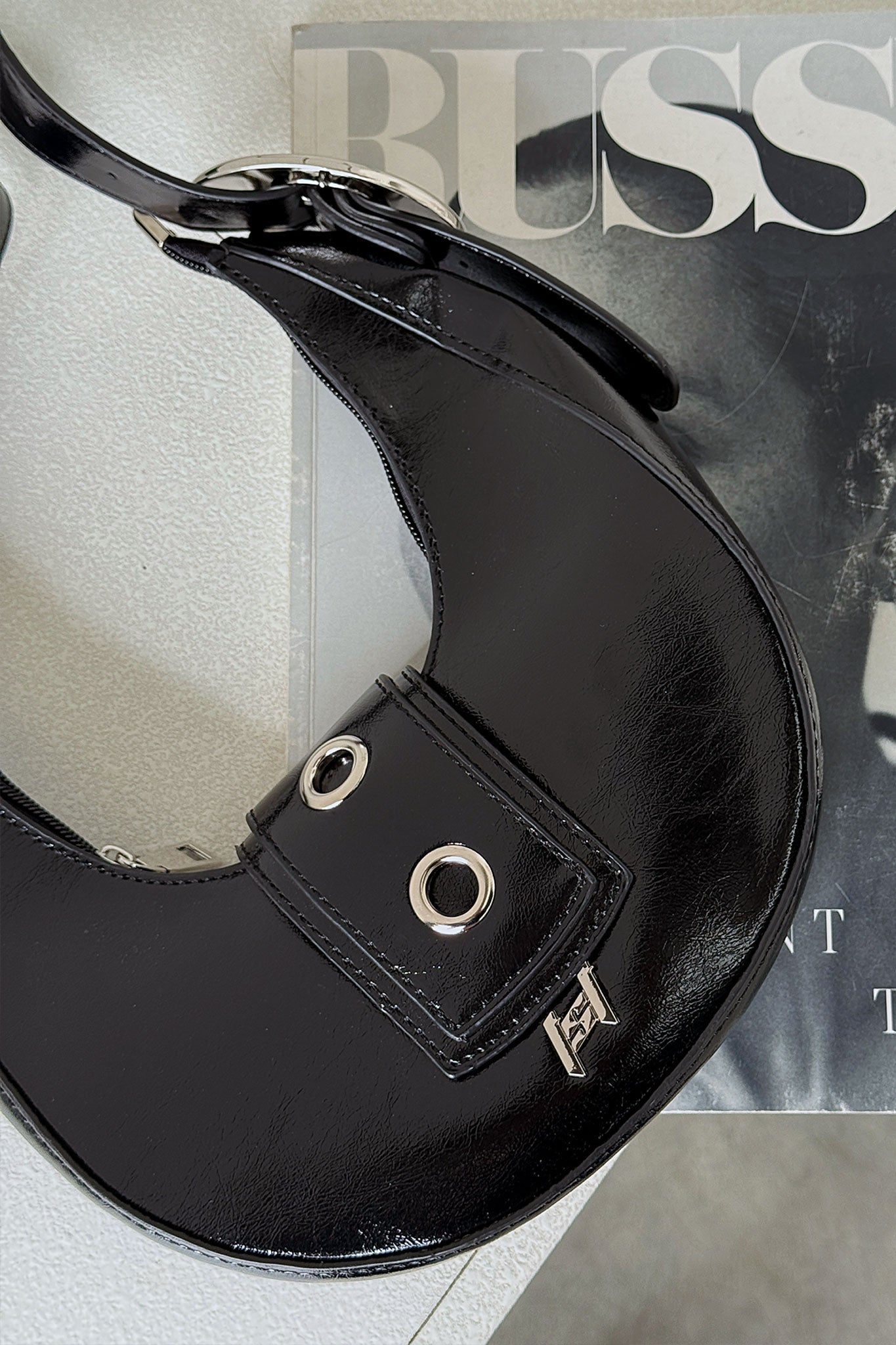Blaze Shoulder Bag - Black