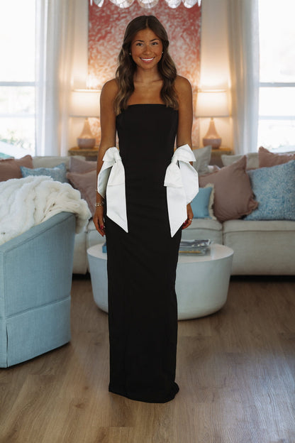 Classic With A Twist Maxi Dress -Black and White
